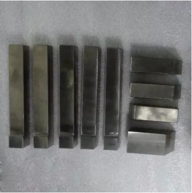 高比重钨基合金铆钉锤,使用高比重钨合金铆钉锤更轻松,尺寸小,重量大,更有利于打铆钉 高比重钨基合金铆钉锤,使用高比重钨合金铆钉锤更轻松,尺寸小,重量大,更有利于打铆钉